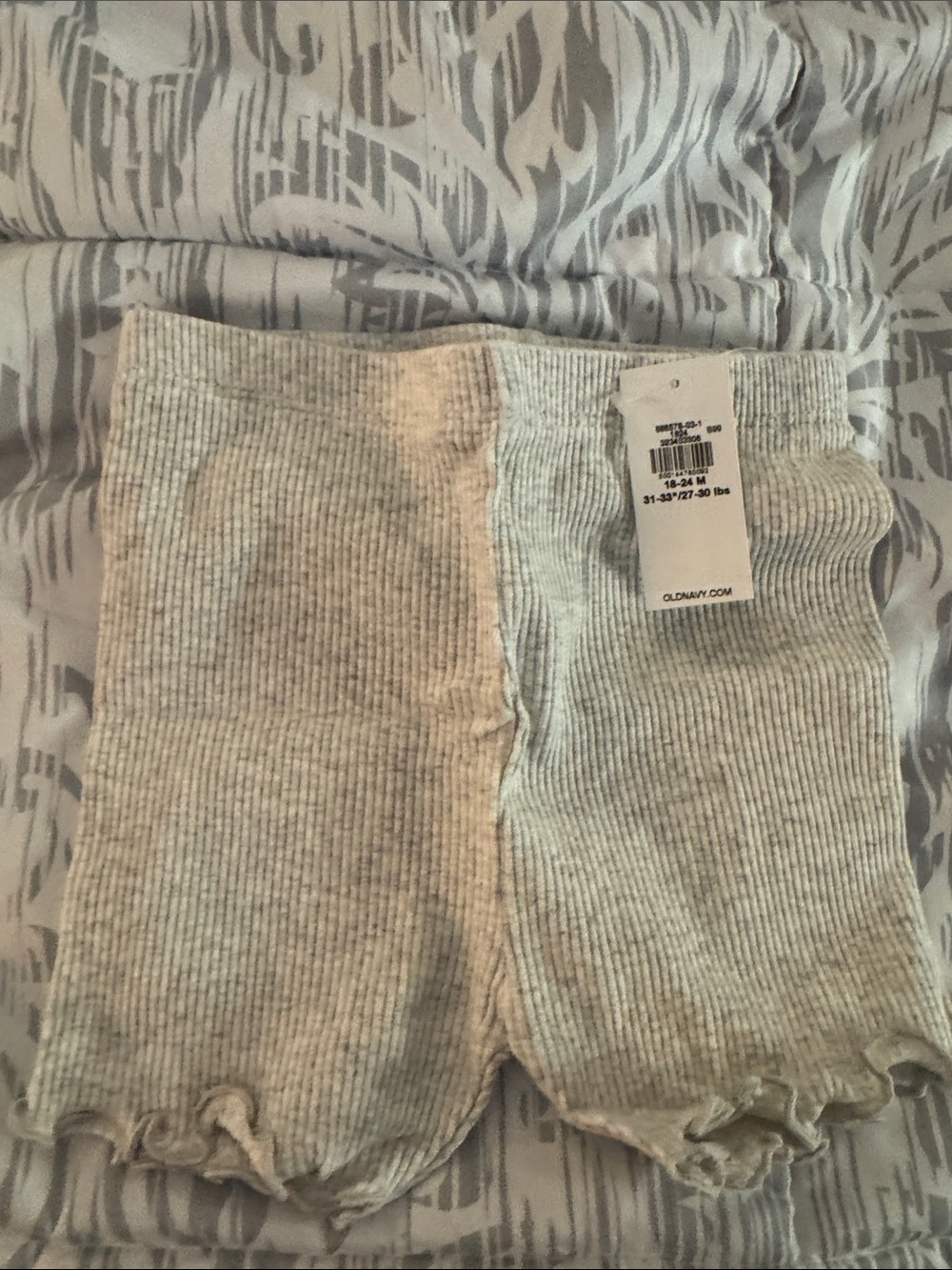 Old Navy Light Gray Ribbed Knit Shorts with Ruffle Hem